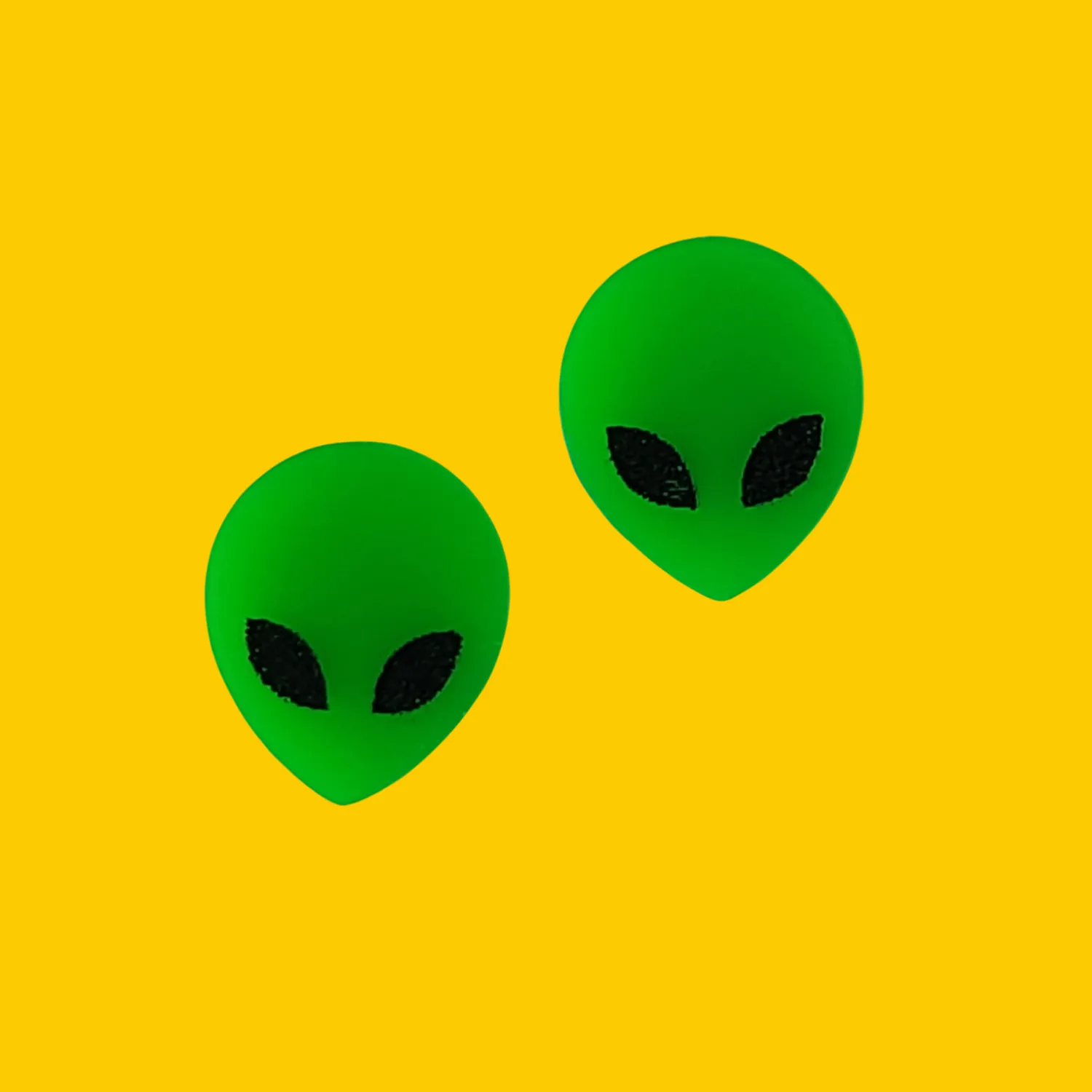 MiniKitty Alien Studs ørestikker akryl