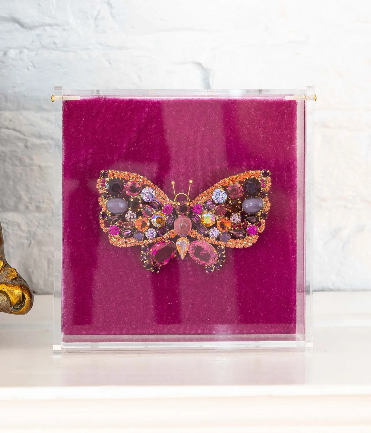 Loren Hope X-Large Butterfly brosje fuchsia ametyst
