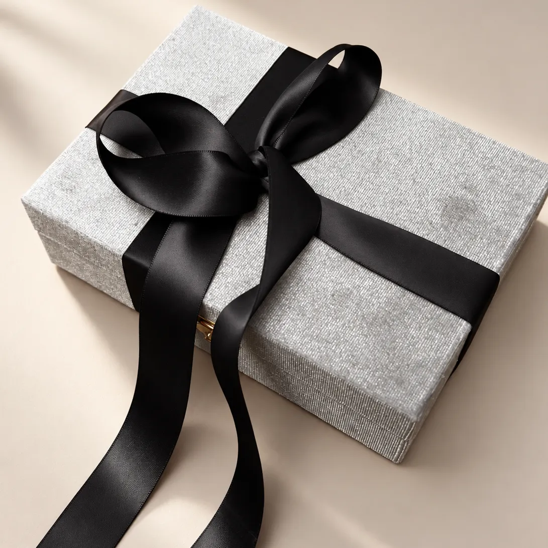 IOAKU Pearl Constellation adventskalender gull 4 deler
