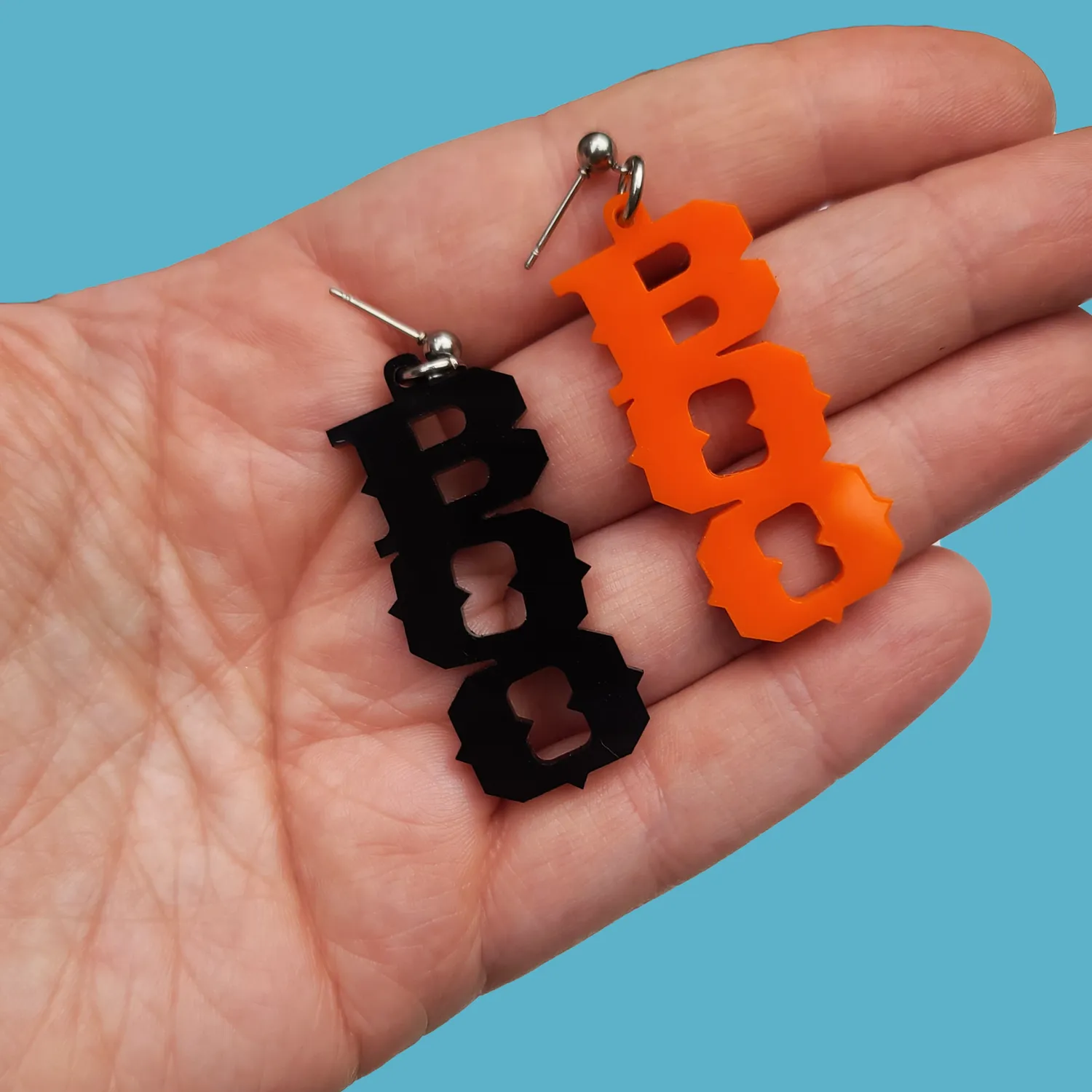 MiniKitty Orange Black BOO øredobber gull akryl