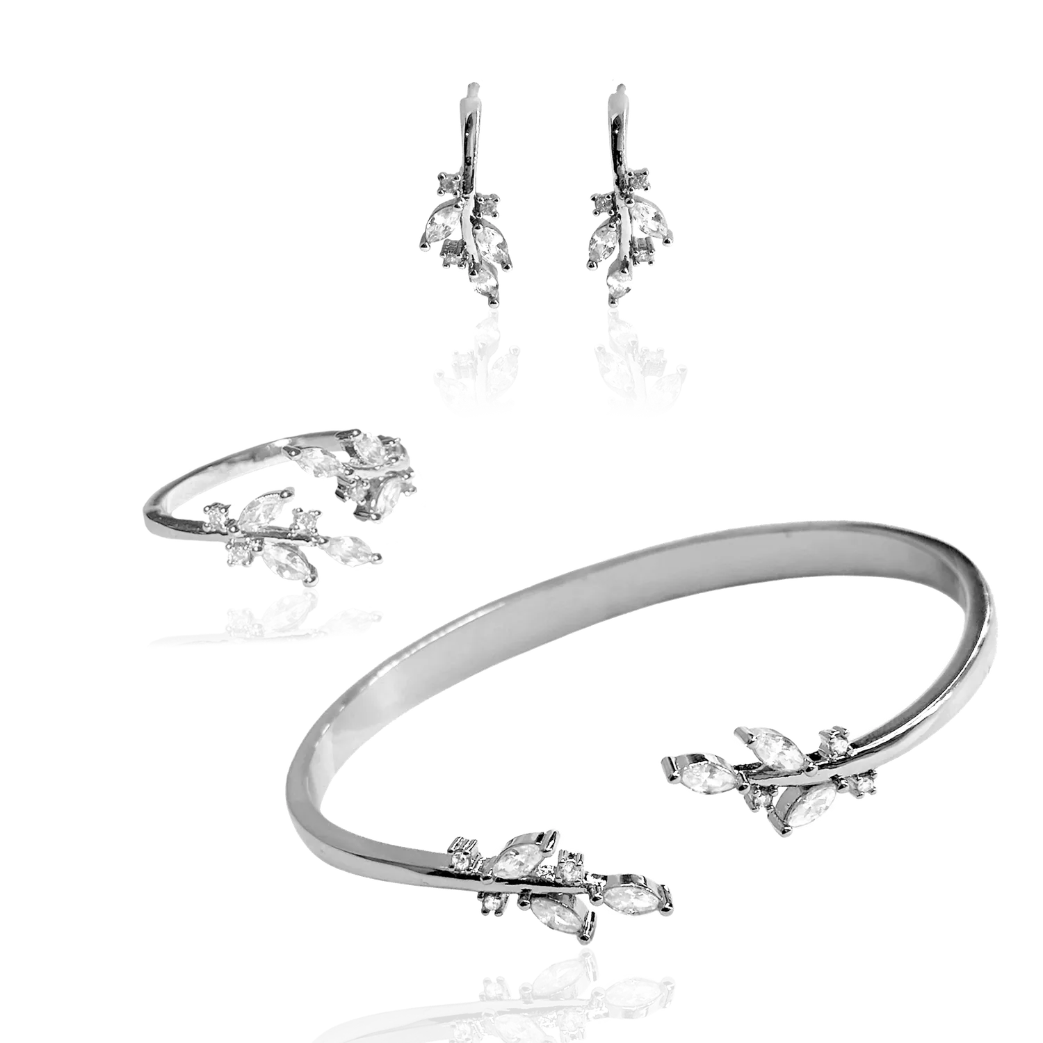 IOAKU Multi Wing Set smykkesett hvit 3 deler