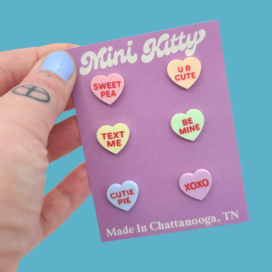MiniKitty Conversation Heart Stud øredobber akryl