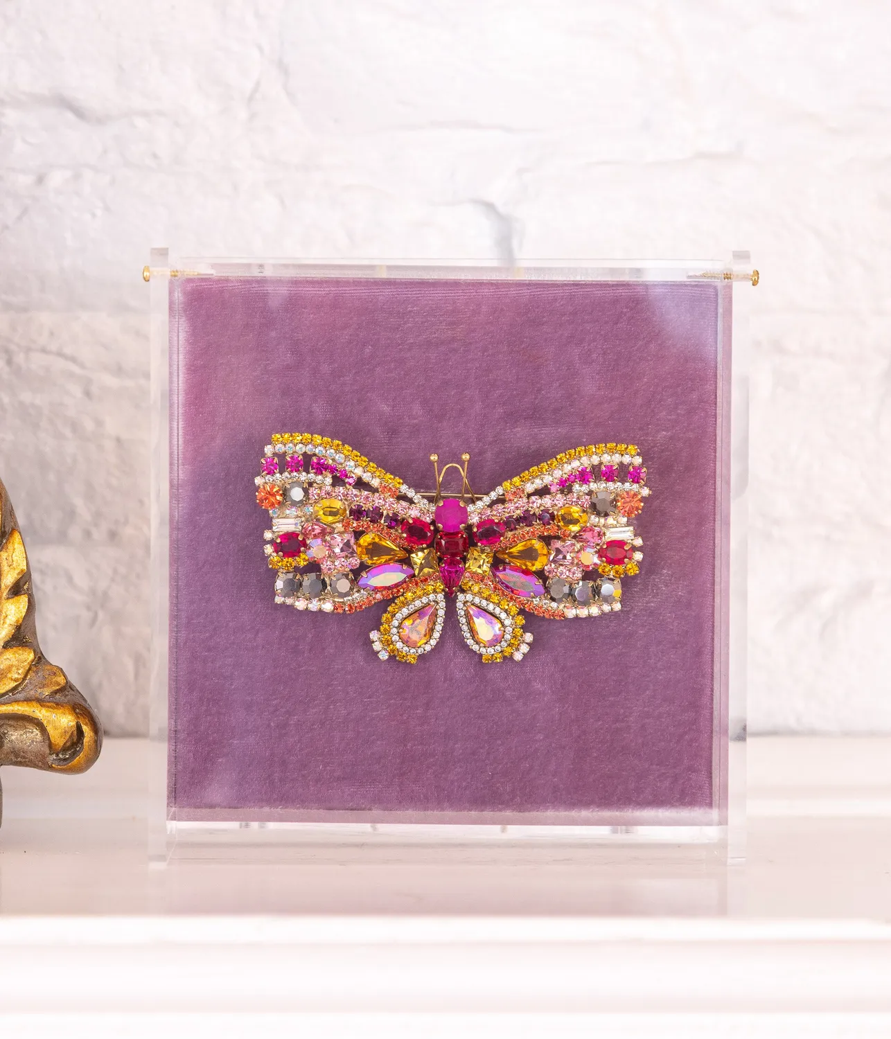 Loren Hope Butterfly Large Butterfly brosje fuchsia glassstein