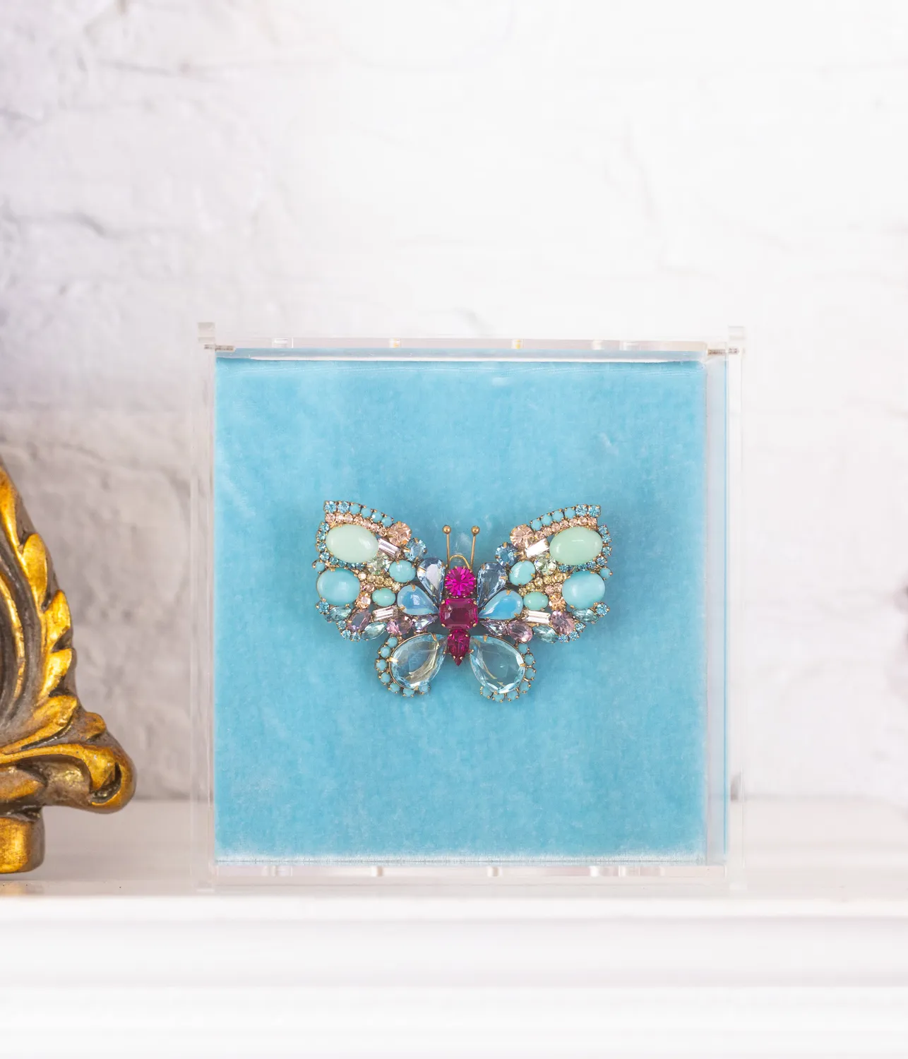 Loren Hope Butterfly Large Butterfly brosje fuchsia 14,6 cm eske