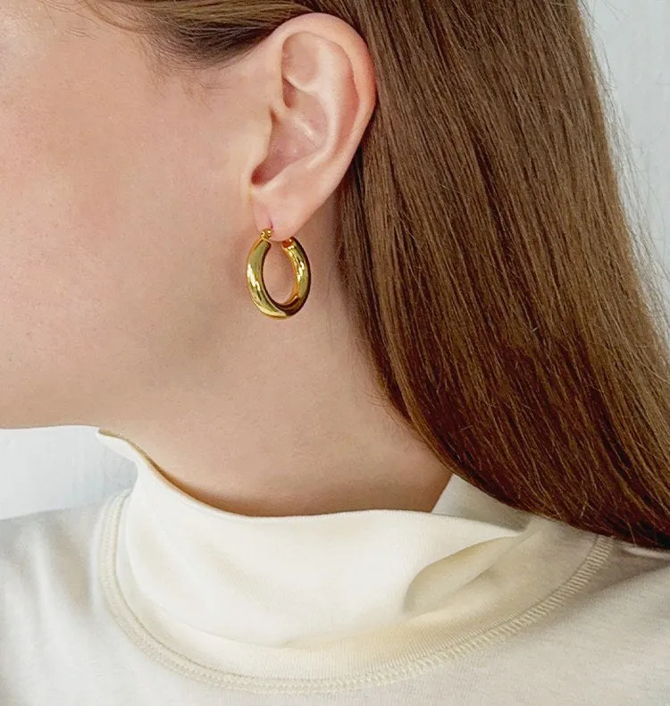 Wos Alice øreringer gull 2,4 cm hoops