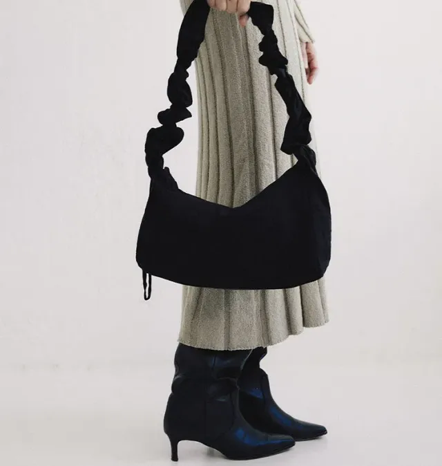 Wos Tilda veske svart nylon 36x22 cm