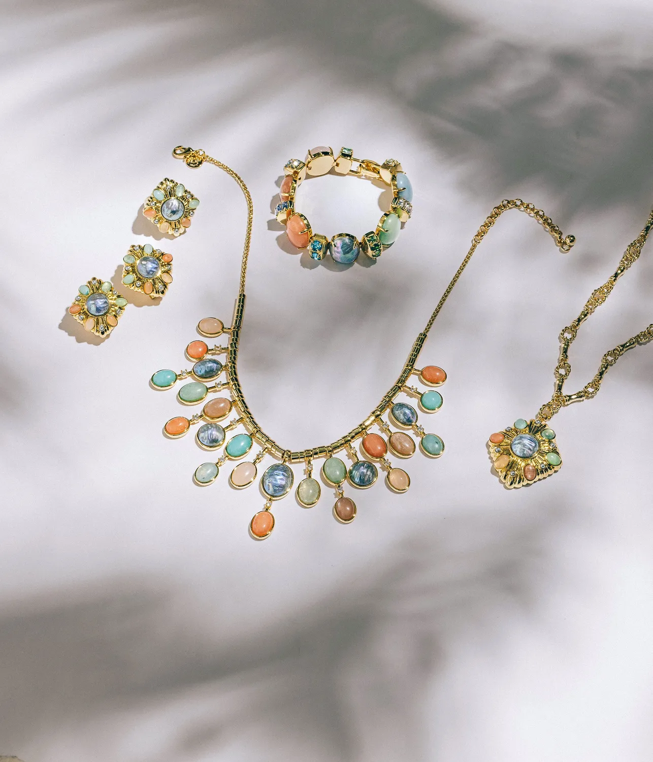 Loren Hope Davis ring multi pastell justerbar