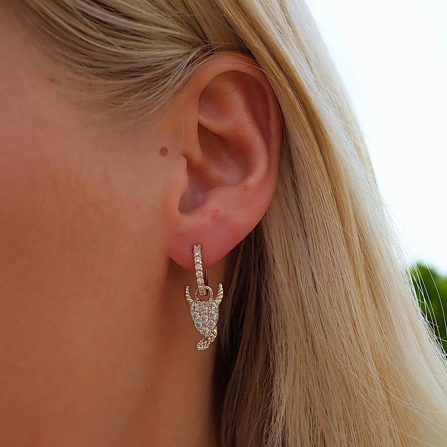 IOAKU Sparkling Devil hoop øredobber sølv små