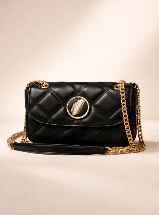 IOAKU Signature Bag skulderveske svart quiltet gull