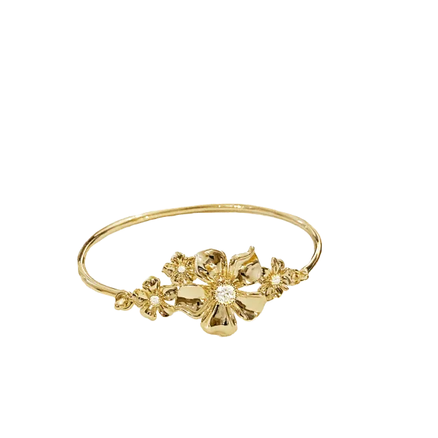IOAKU La Fleur Multi Cuff armring 16 cm gull blomster