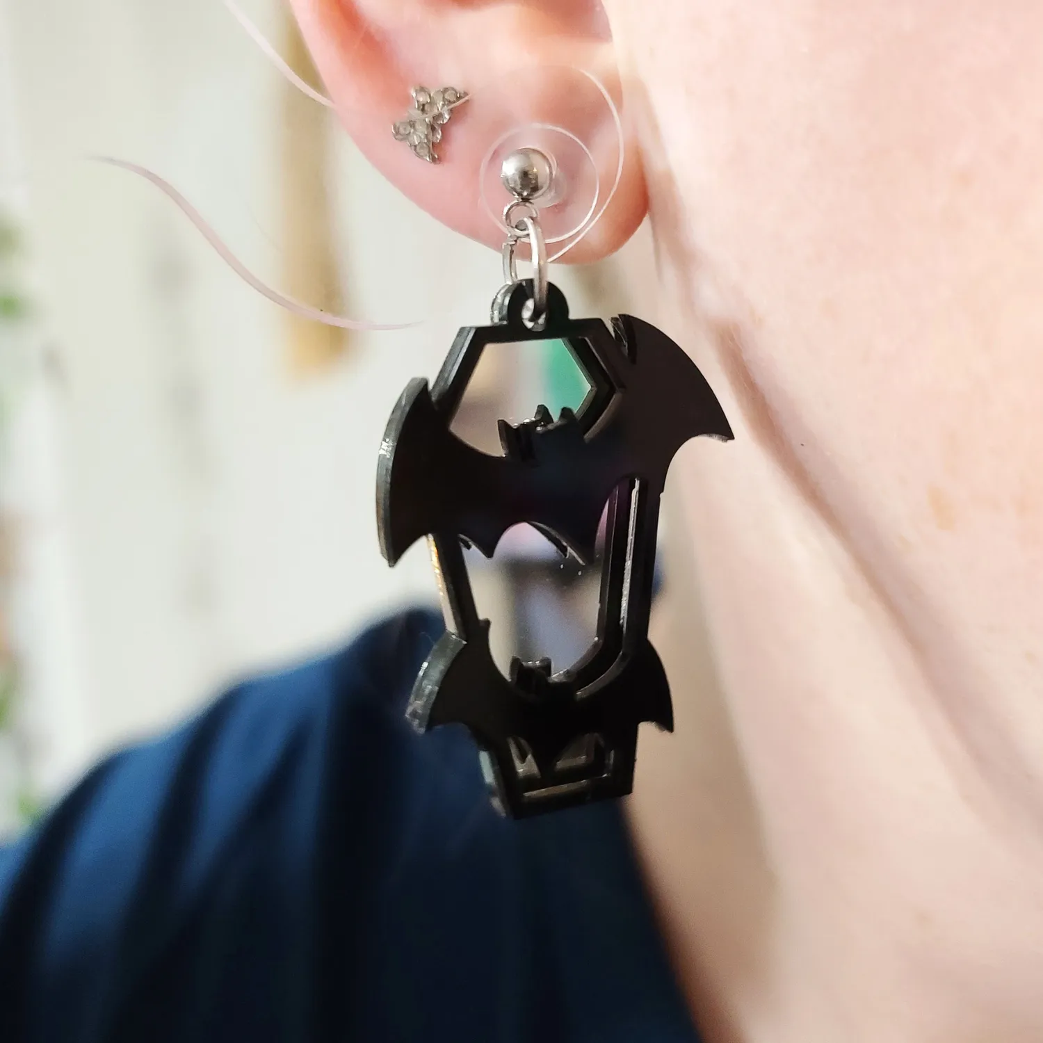 MiniKitty Bats on Coffin øredobber speil gull