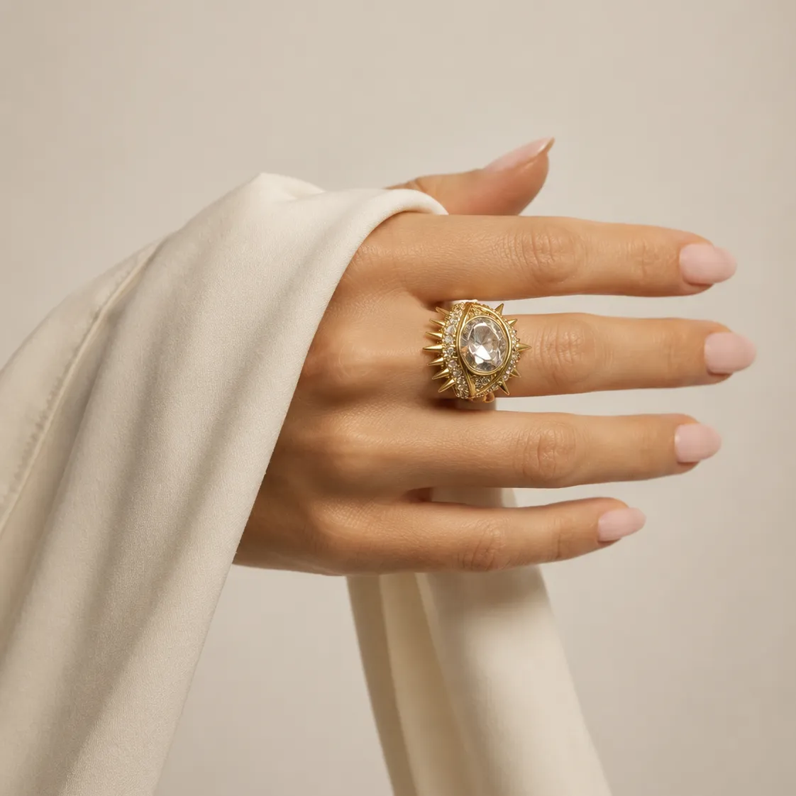 IOAKU Elecktra Sparkle Eye ring hvit gull str 7 statement