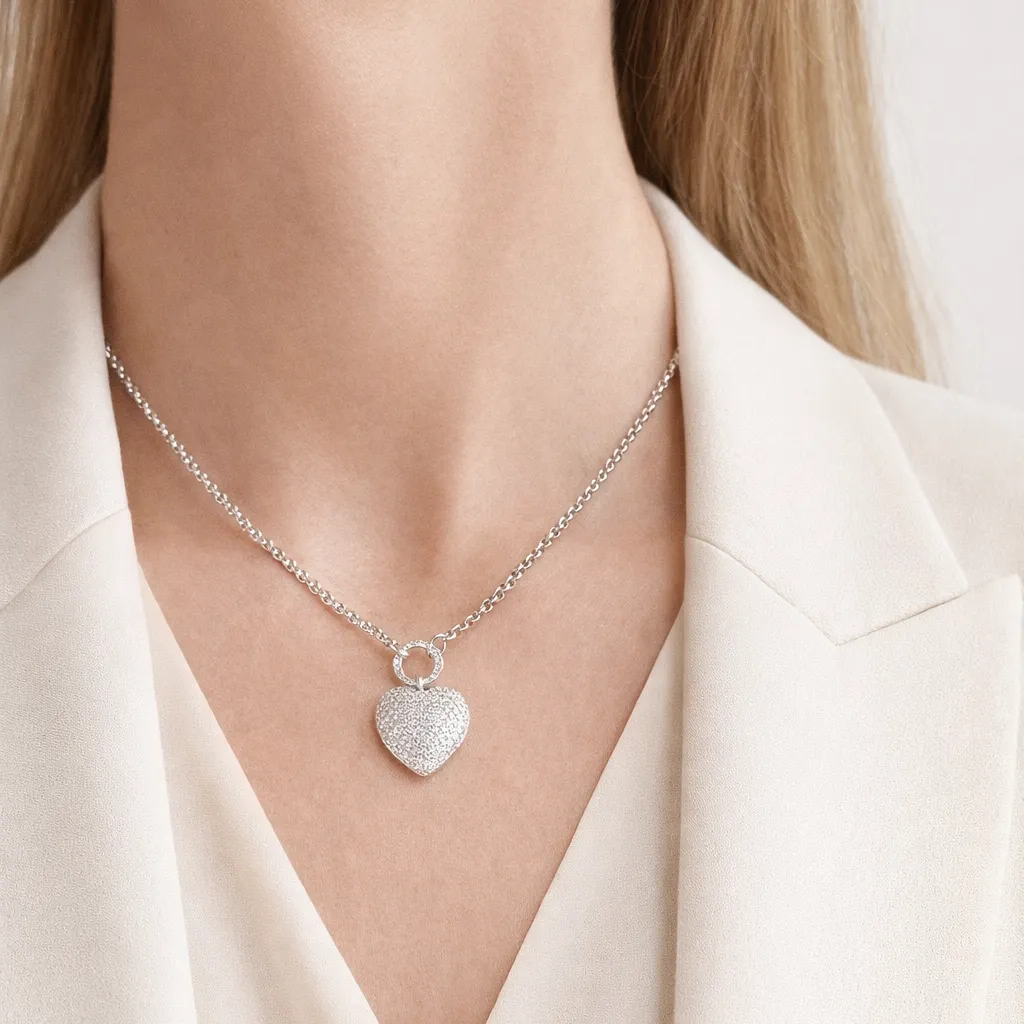 IOAKU Heart of Pavé halskjede gull krystallhjerte