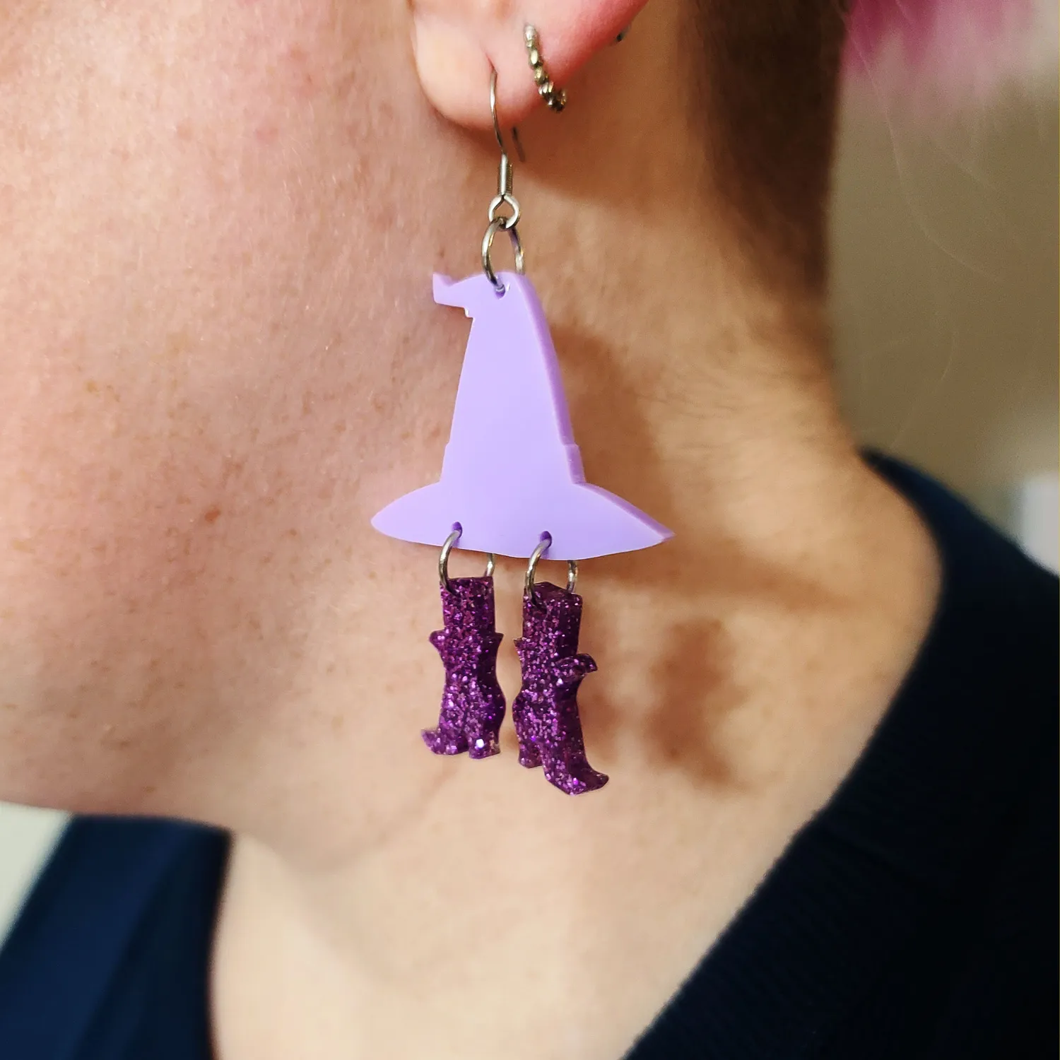 MiniKitty Purple Witch Hat and Boots øredobber lilla