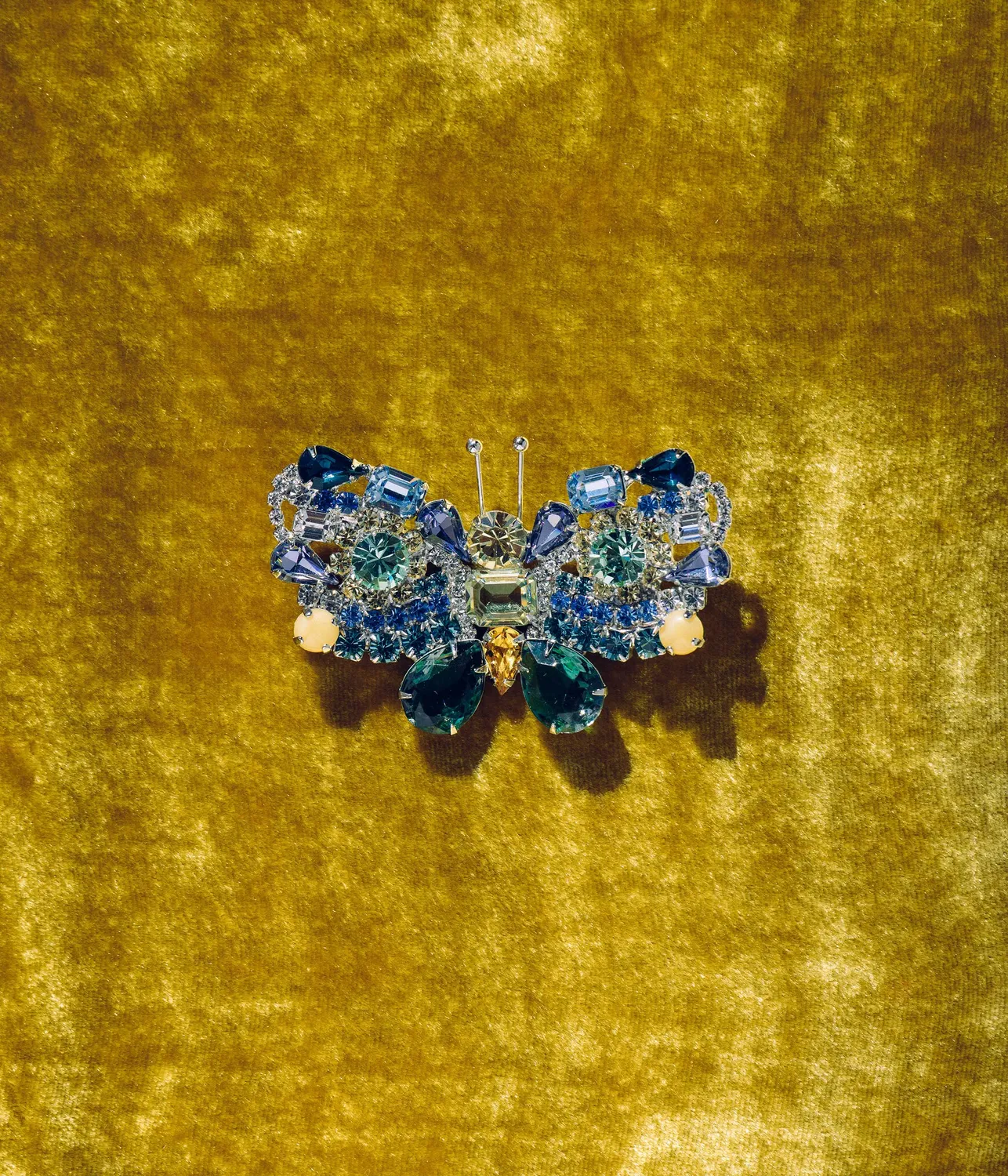 Loren Hope Butterfly Brosje Jonquil Sapphire Limited 20