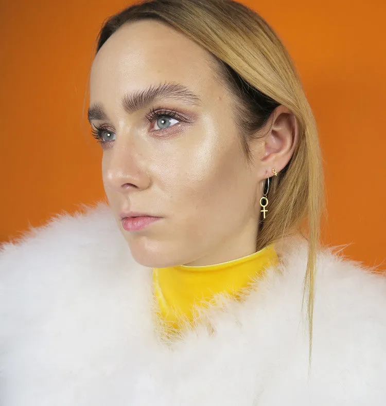 Wos Gudrun mini øredobb gull stål singel
