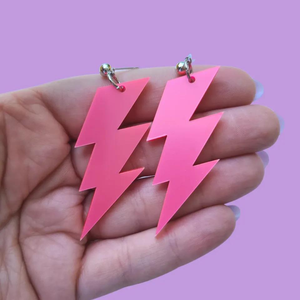 MiniKitty Metallic Pink Lightning Bolts øredobber rosa hypoallergene