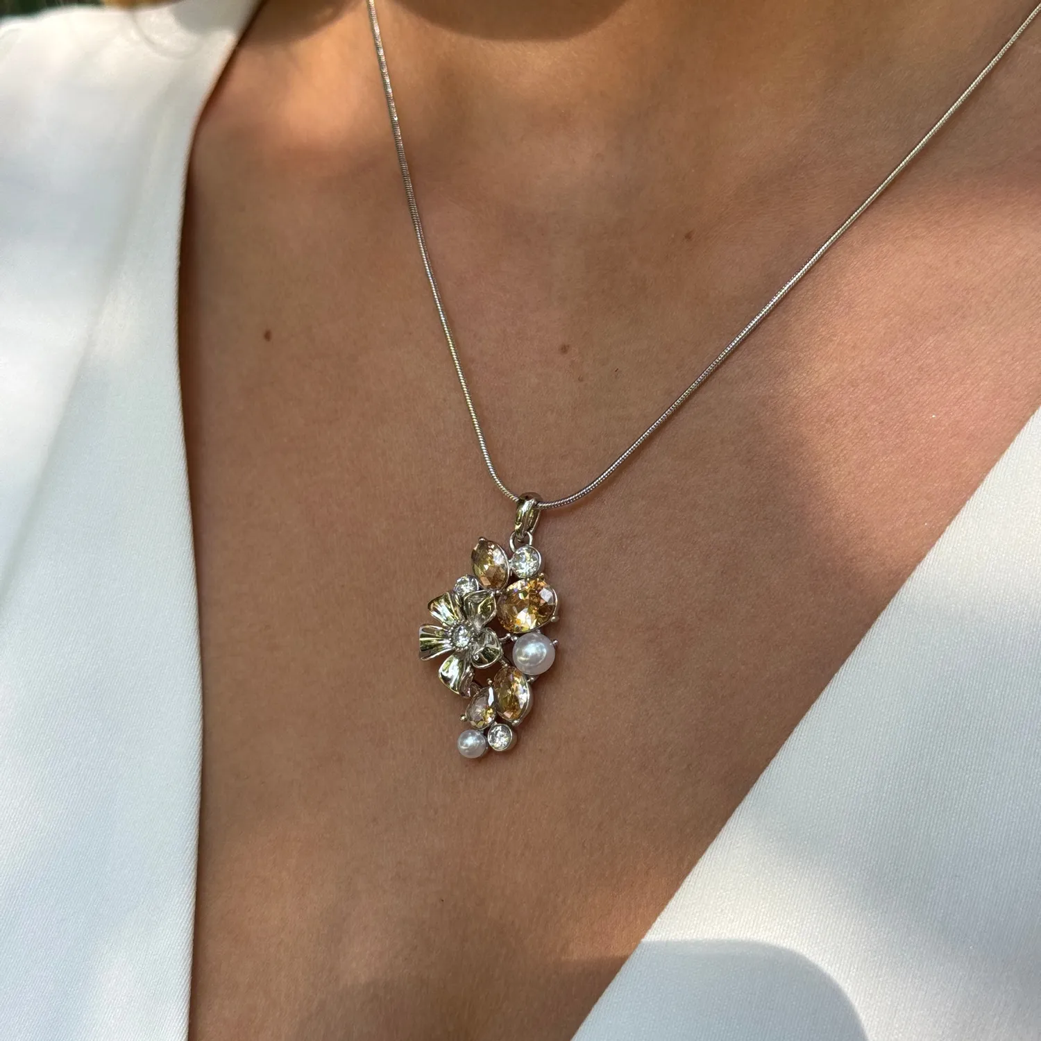 IOAKU La Fleur Sirène Garden Pendant halskjede champagne