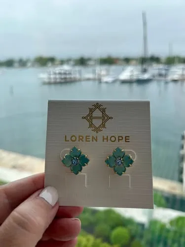 Loren Hope Hydrangea øredobber aqua glass 1,9cm