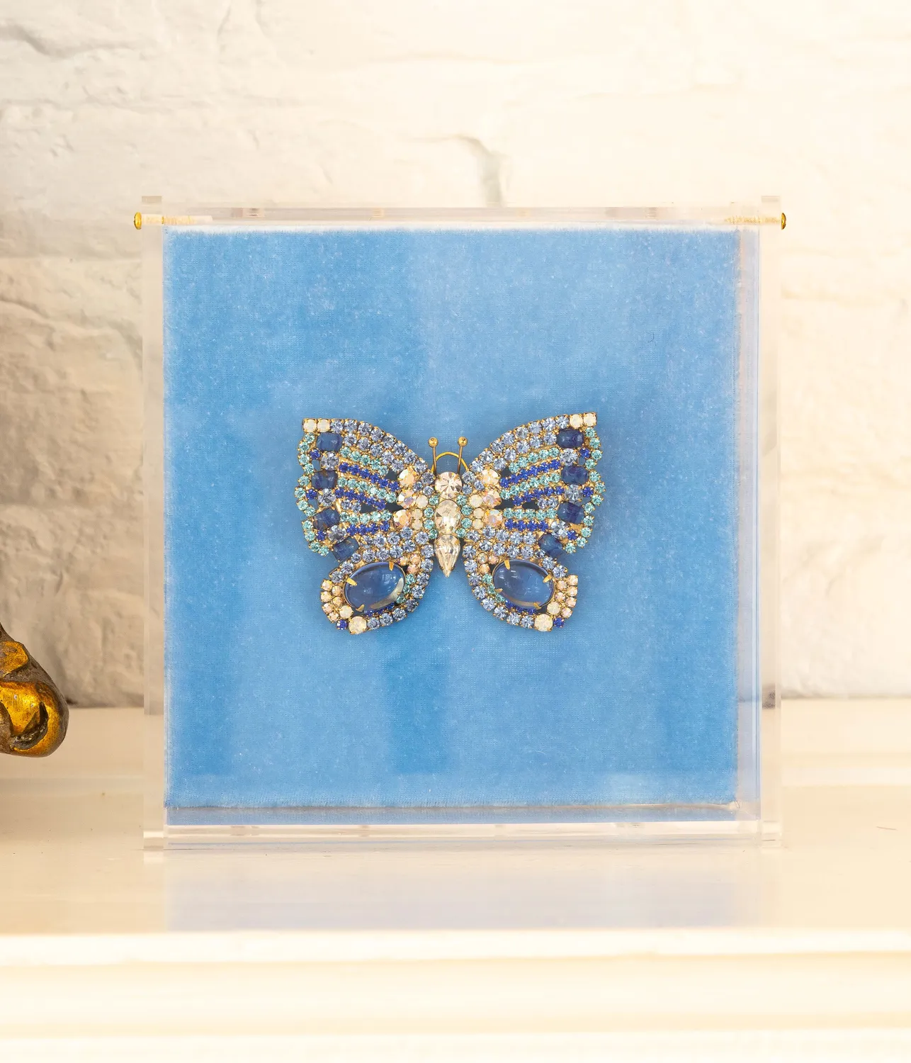 Loren Hope Small Butterfly brosje Crystal AB Aqua Light Sapphire