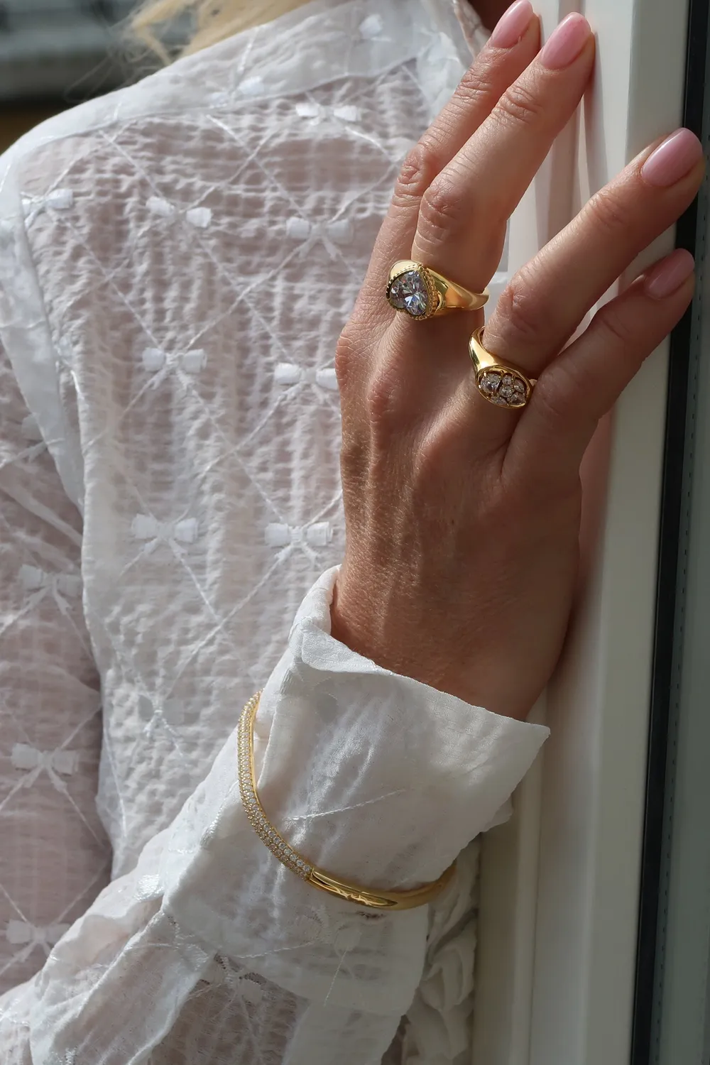 Janne Formoe Wenche ring gull zirkonia