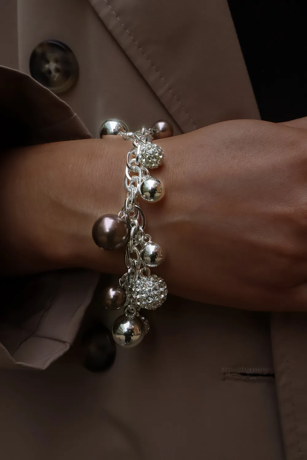 IOAKU Berry Pearl Sparkle armbånd brun 16-20 cm
