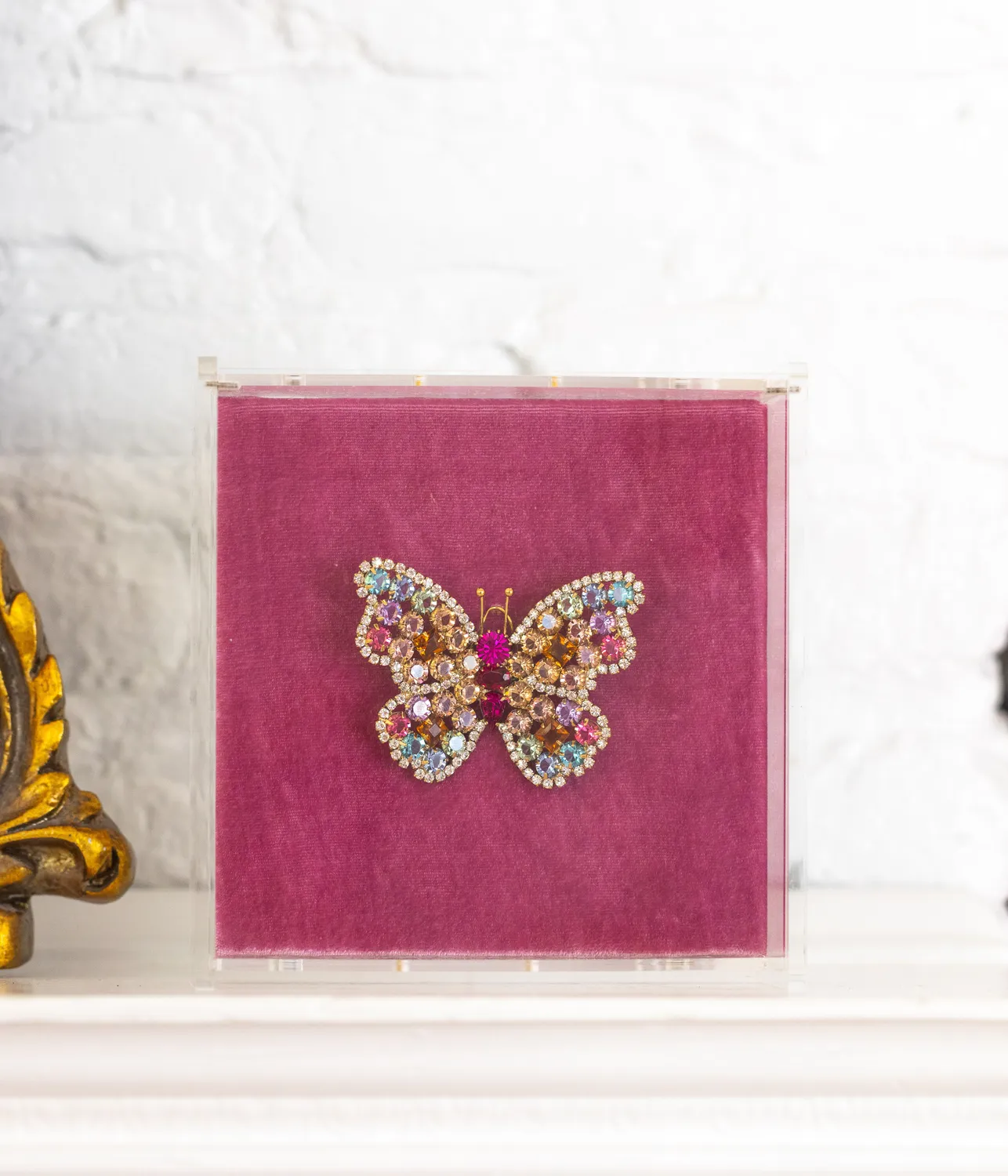 Loren Hope Butterfly Medium brosje fuchsia vintage rose