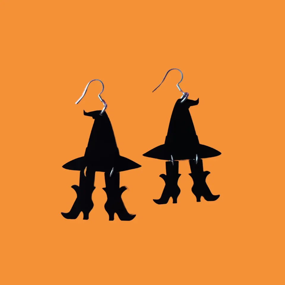 MiniKitty Witch Hat Boots Black øredobber svart akryl