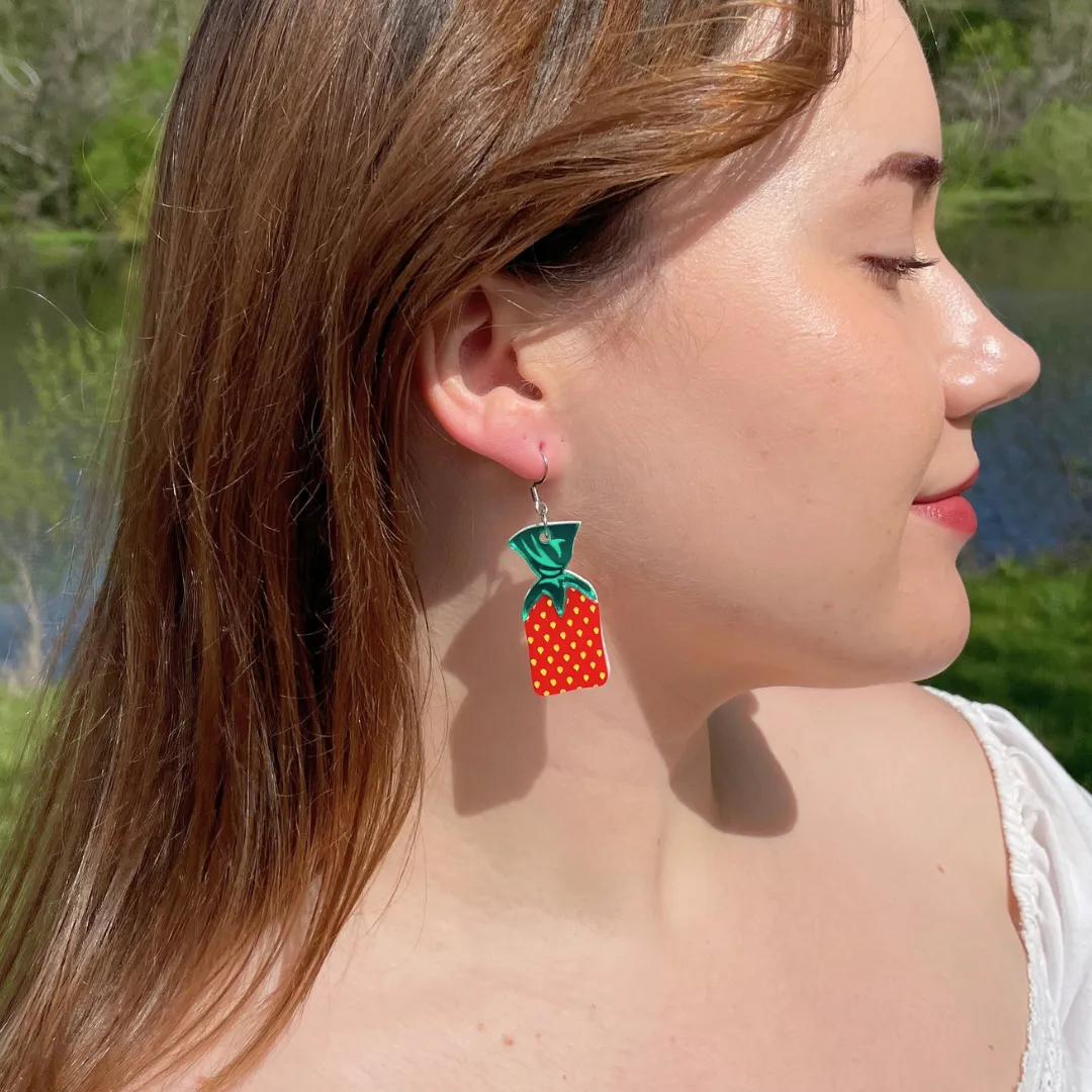 MiniKitty Strawberry Candy øredobber akryl røde