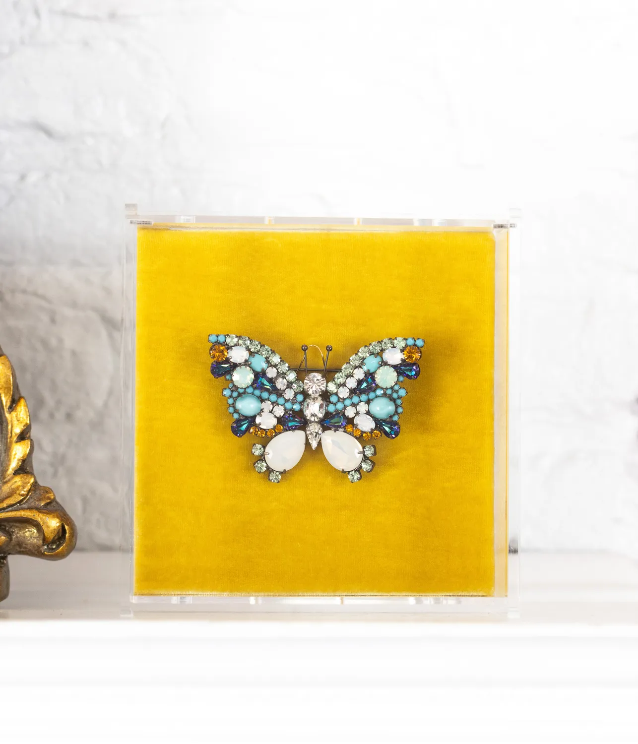Loren Hope Butterfly Large brosje white opal turquoise sapphire AB