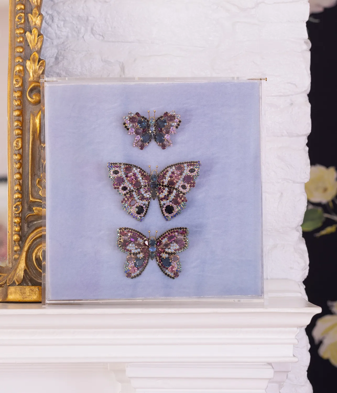 Loren Hope Butterfly Trio Montana Amethyst Violet brosjesett