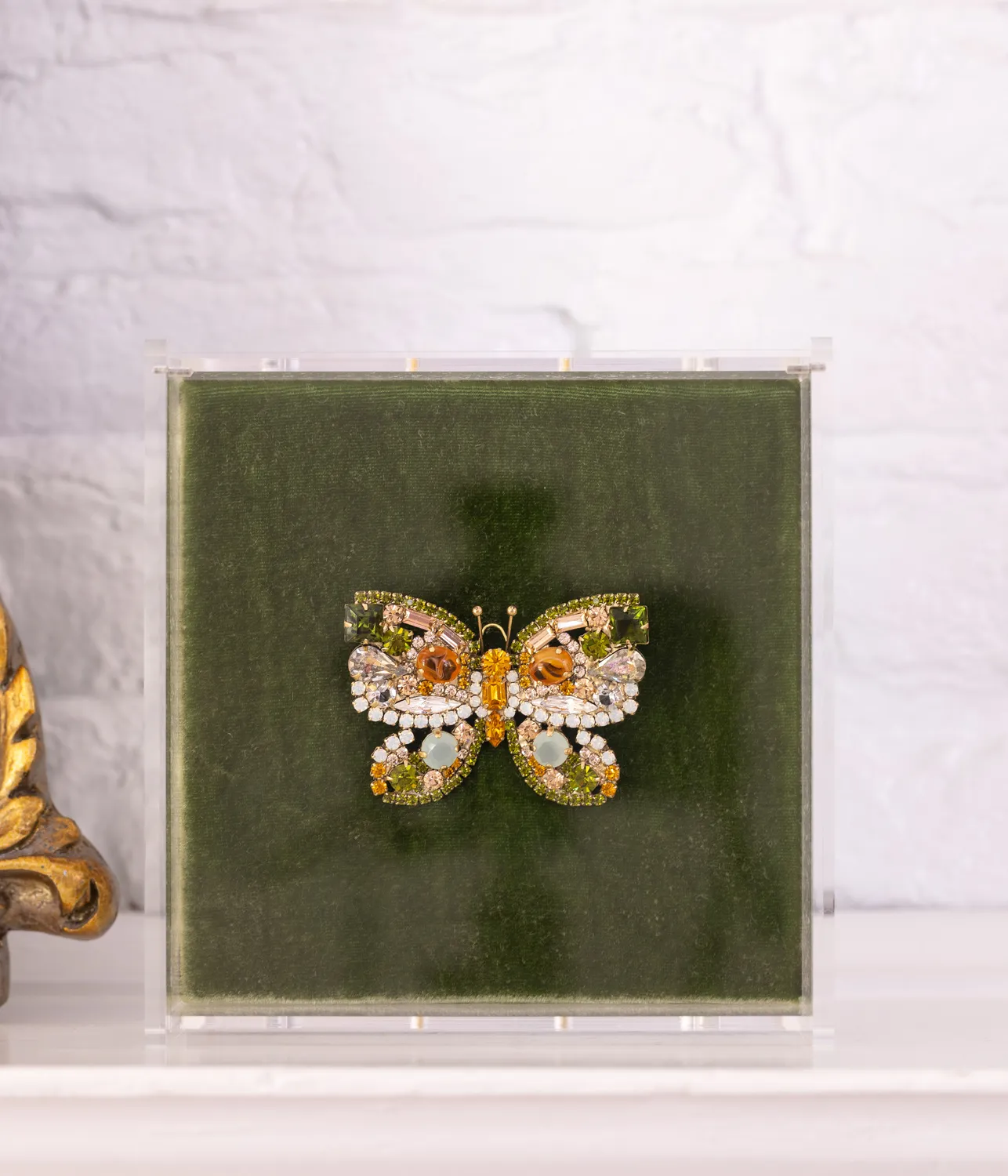 Loren Hope Butterfly brosje medium olivine