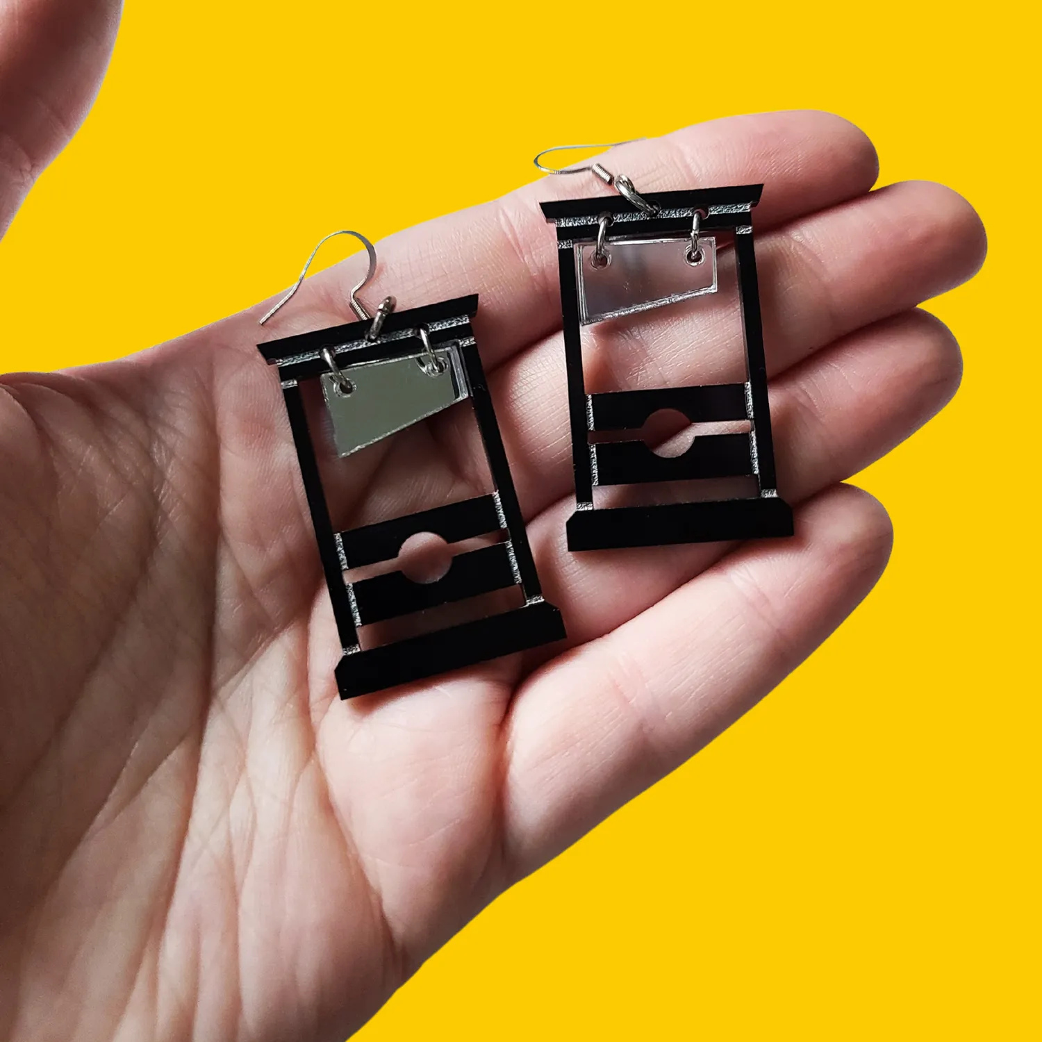 MiniKitty Guillotine øredobber sølv halloween