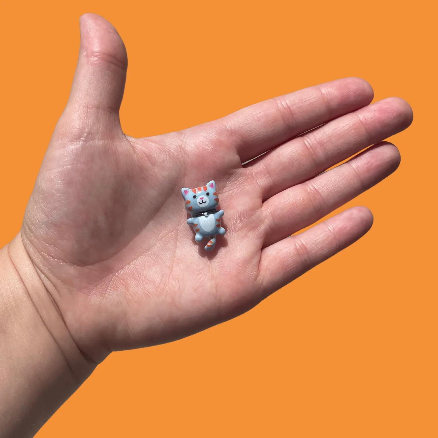 MiniKitty Mini Kitty Croc Charms anheng grå stripet katt