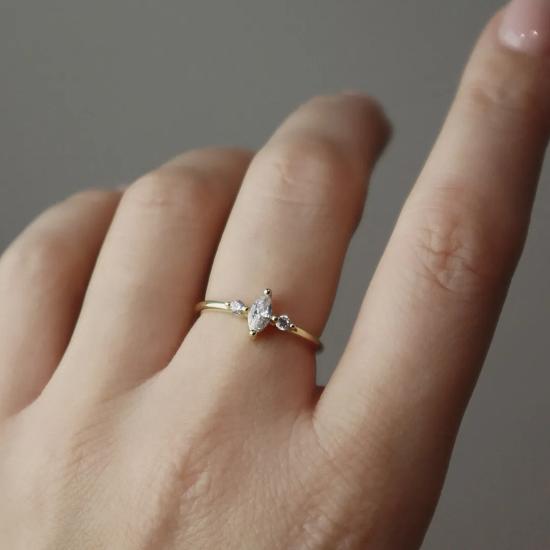 IOAKU Bianca ring gull justerbar krystall