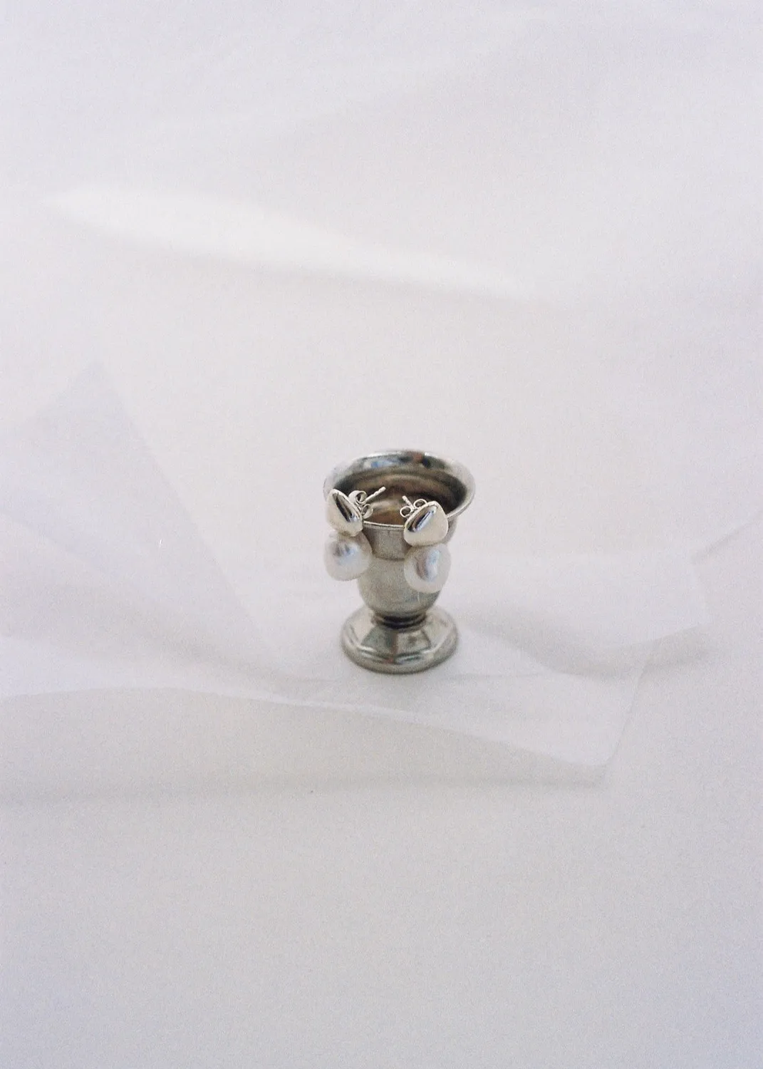 Studio Bille Kamille øredobber perle sølv 2,5 cm