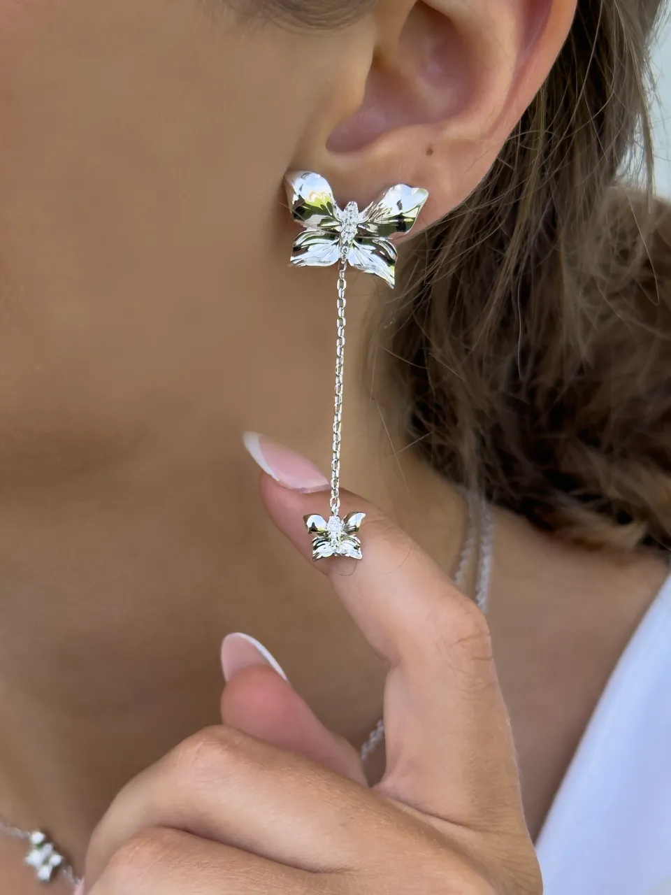 IOAKU Hanging Papillon Crystal øredobber gull sommerfugl