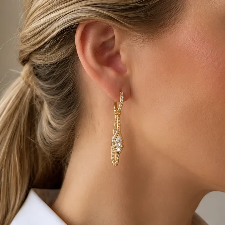 IOAKU Elecktra Sparkle Eye Hoop øredobber hvit 5 cm
