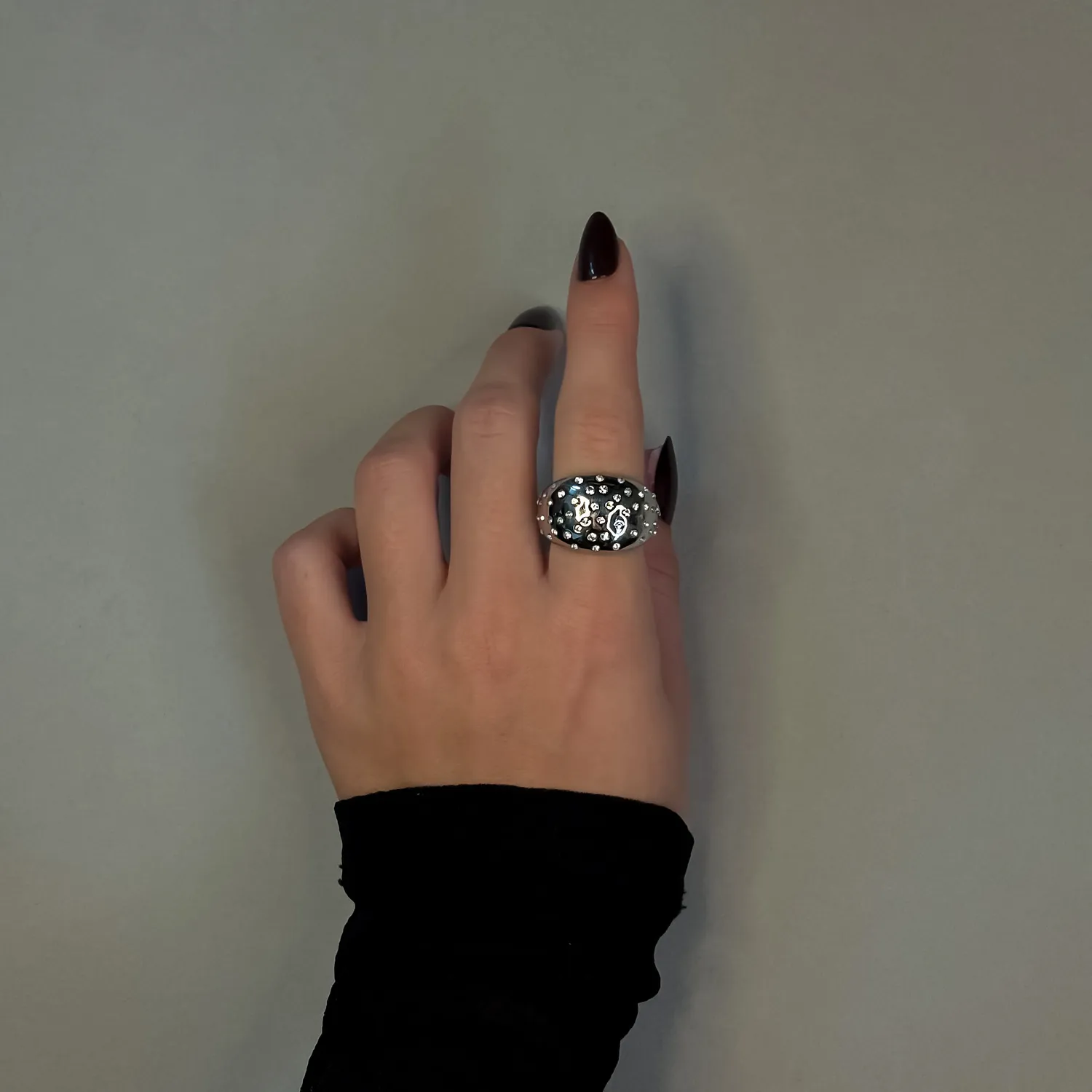 IOAKU Mega Crystal ring sølv str 7 rustfritt stål