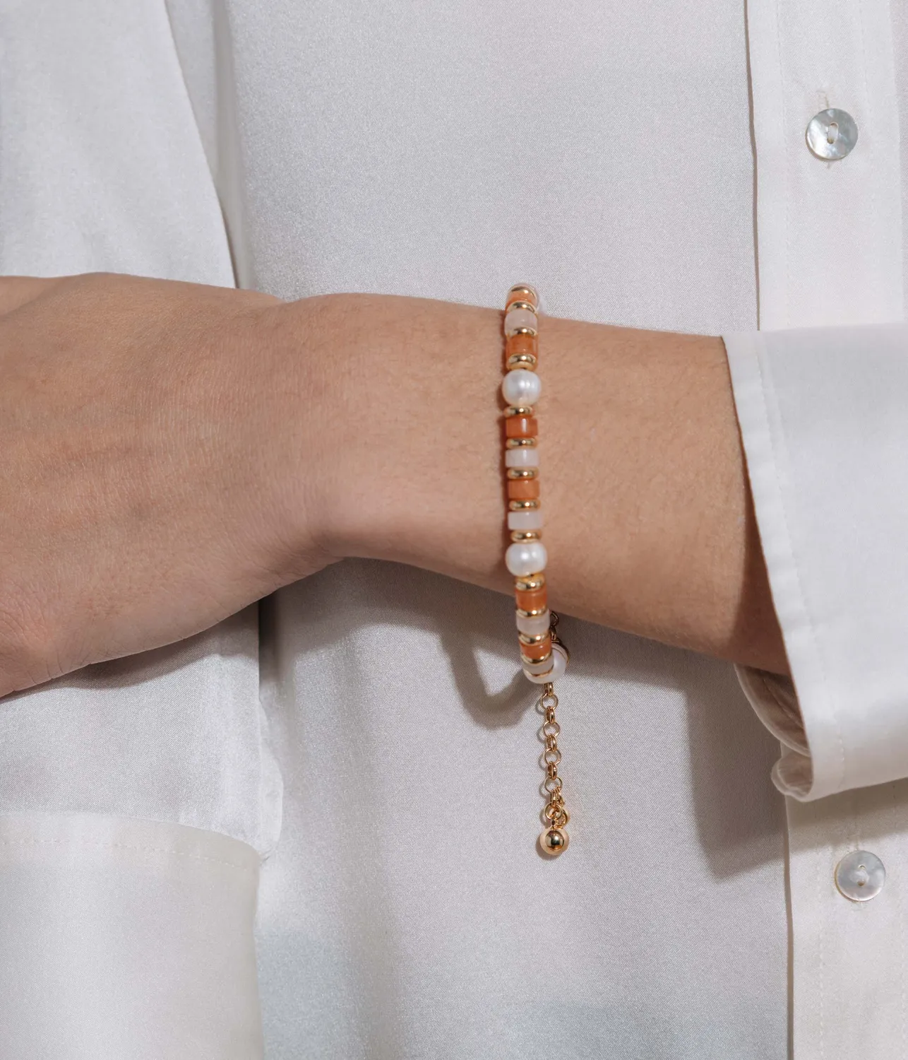 Loren Hope Ember armbånd multi ferskvannsperle
