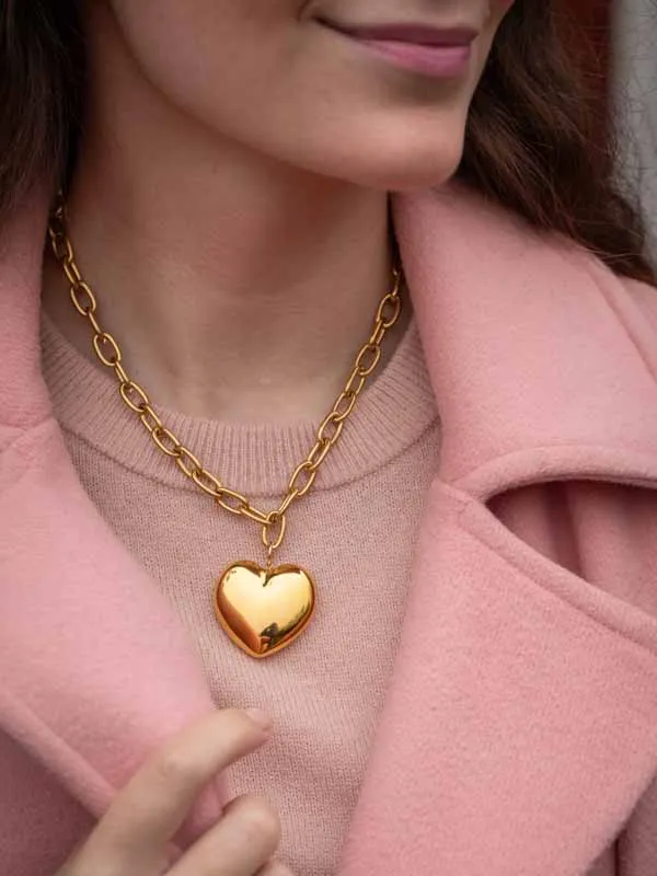 pfg Stockholm Big Heart halskjede gull hjerte