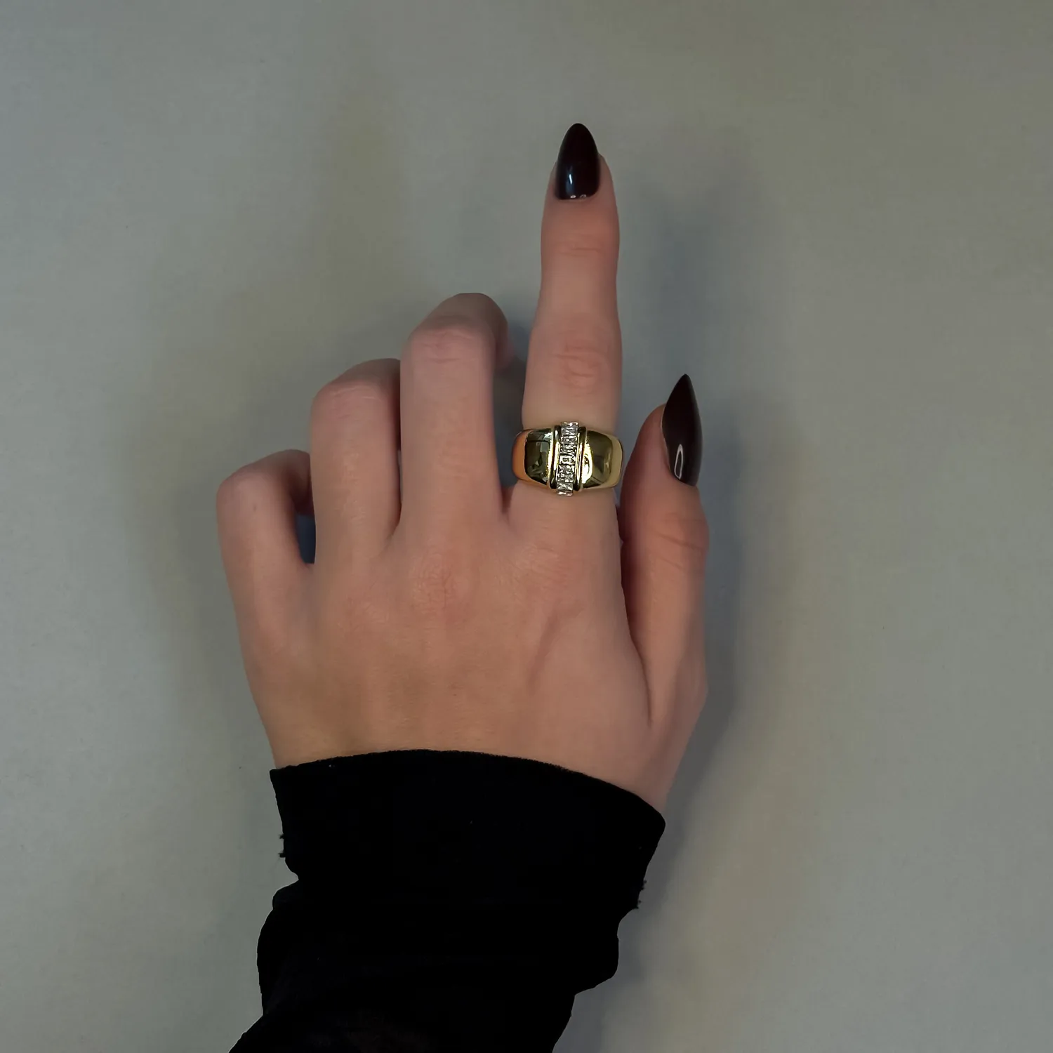 IOAKU Crystal Signet ring gull str 7 rustfritt stål