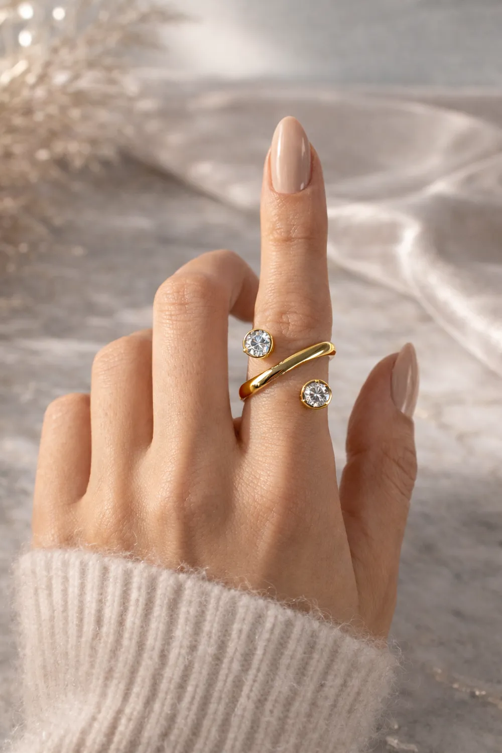 IOAKU Linear Crystal Luxury ring gull str 7
