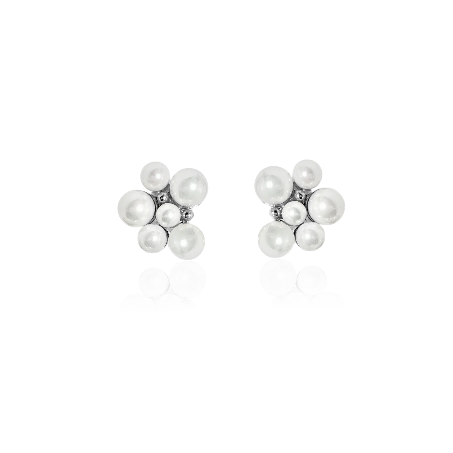 IOAKU Berry Pearl studs øredobber gull perle lett