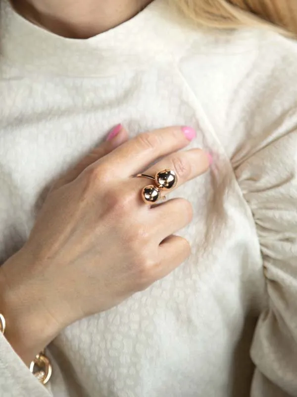 pfg Stockholm Divine ring str 17 med gullkuler