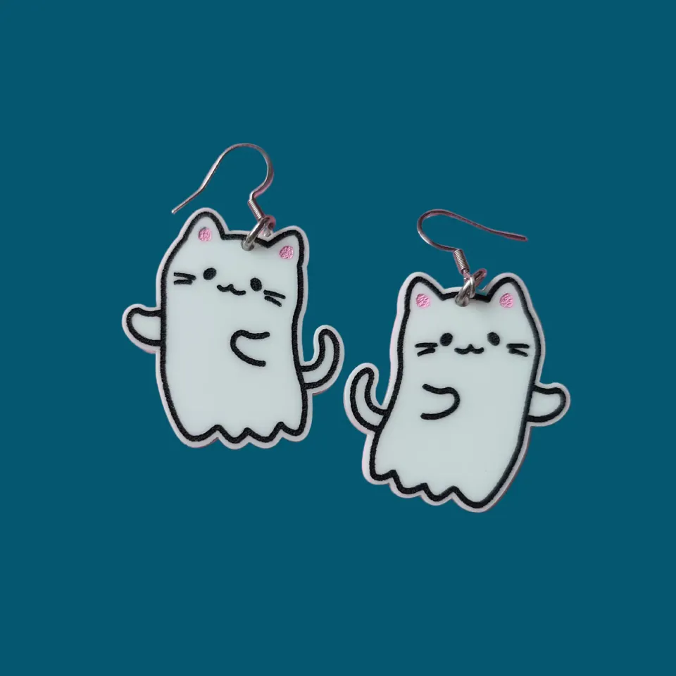 MiniKitty Cat Ghosties on White øredobber gull