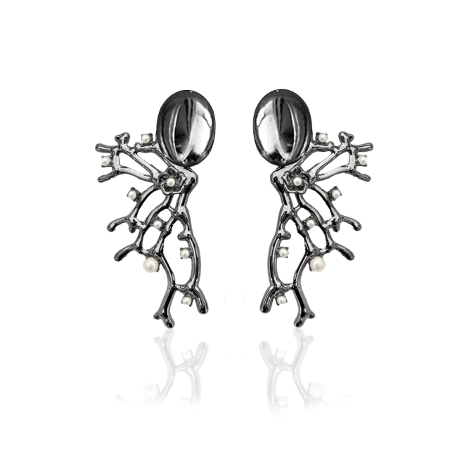 IOAKU Opal Branch øredobber rhodium 4,5 cm sort