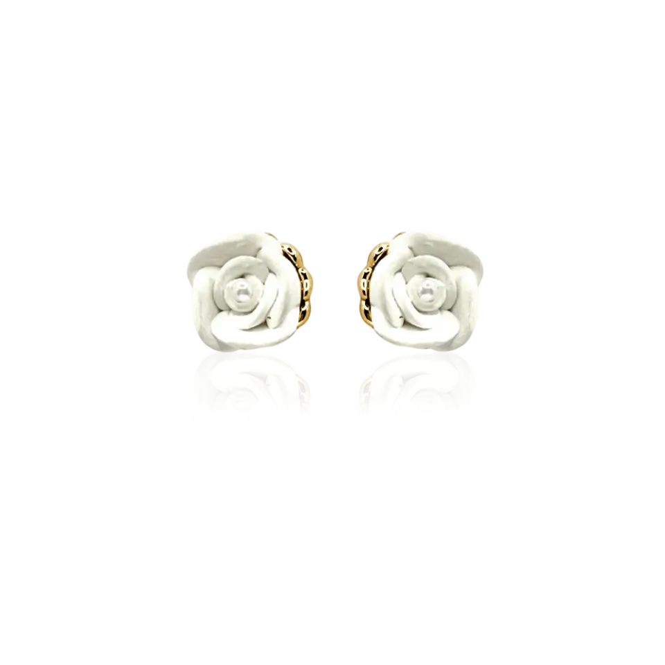 IOAKU Fleur Blanche studs øredobber hvit blomst 1 cm