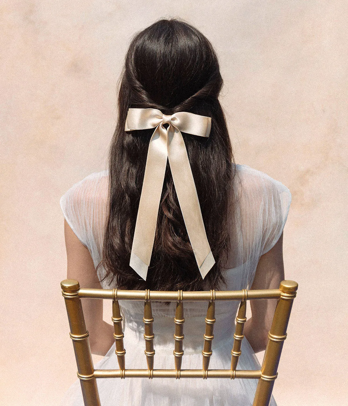 Loren Hope Bardot Bow Gallery hårsløyfe silkesateng stor