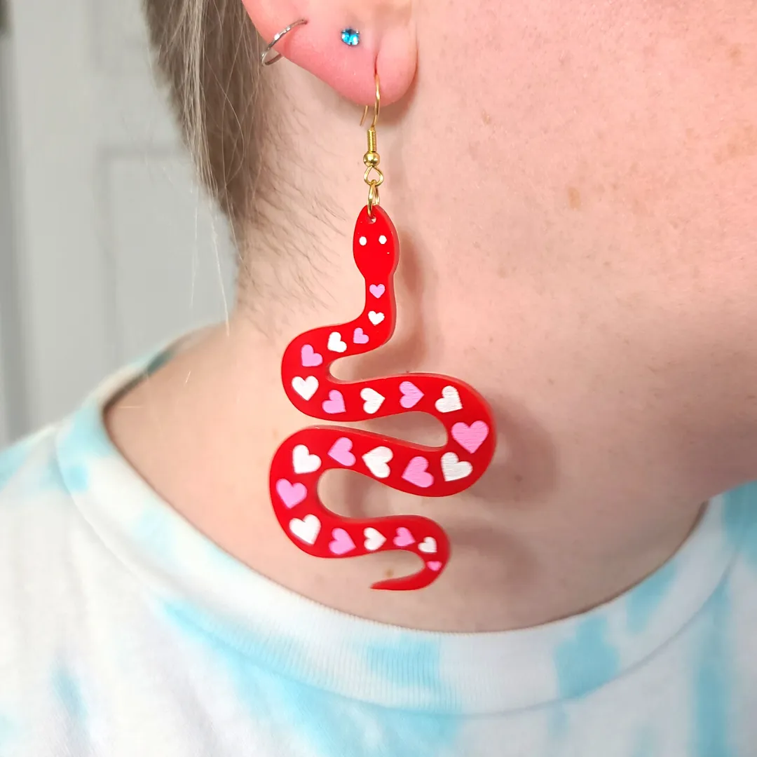 MiniKitty Love Snakes Valentine's Day øredobber hjerte